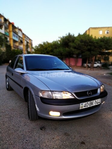 Opel Vectra 1998, 275,000 km - 1.6 l - Bakı