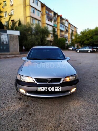 Opel Vectra 1998, 275,000 km - 1.6 l - Bakı