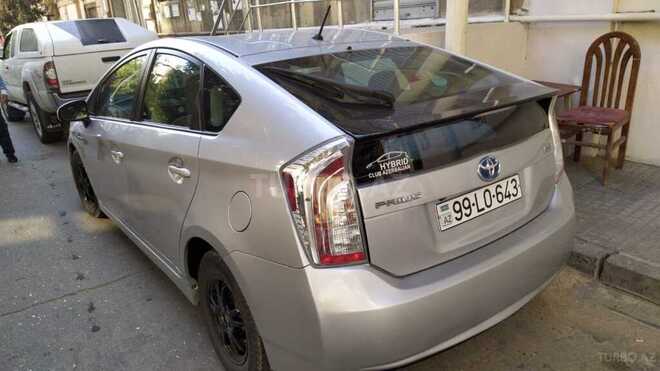 Toyota Prius 2015, 63,000 km - 1.8 l - Bakı