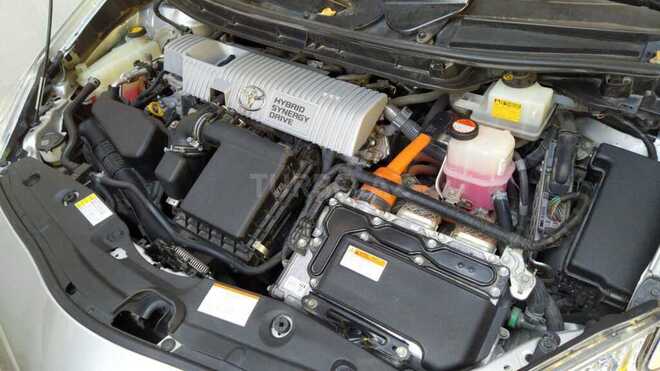 Toyota Prius 2015, 63,000 km - 1.8 l - Bakı