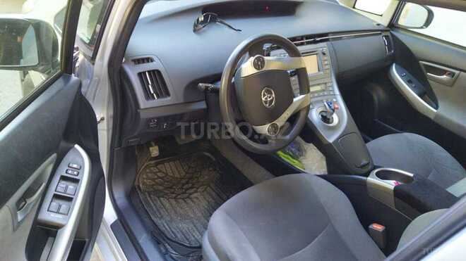 Toyota Prius 2015, 63,000 km - 1.8 l - Bakı