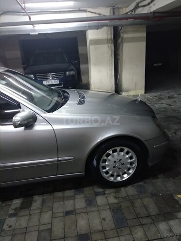Mercedes E 270 2003, 320,000 km - 2.7 l - Bakı