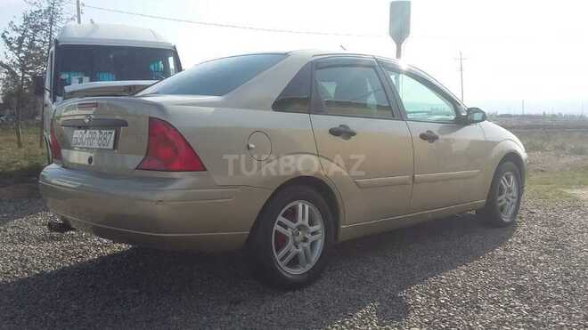 Ford Focus 2000, 195,133 km - 2.0 l - Cəlilabad