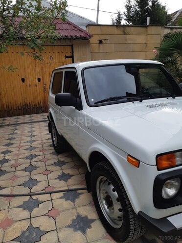 LADA (VAZ) Niva 2015, 53,000 km - 1.7 л - Qax