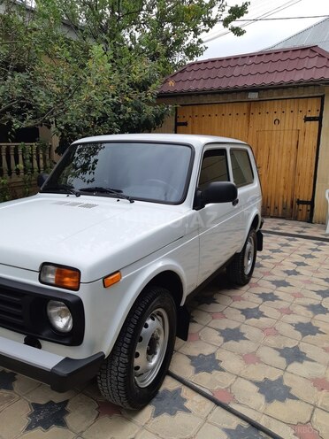 LADA (VAZ) Niva 2015, 53,000 km - 1.7 л - Qax