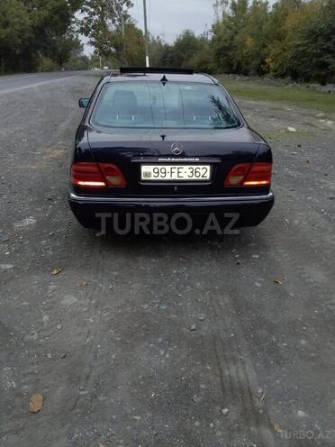 Mercedes E 200 1997, 280,000 km - 2.0 l - Qax
