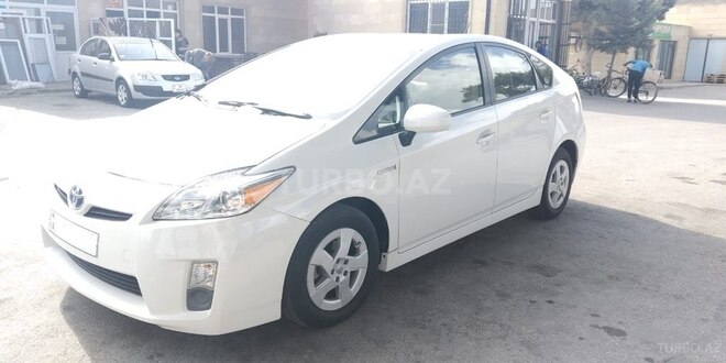 Toyota Prius 2010, 122,100 km - 1.8 л - Bakı