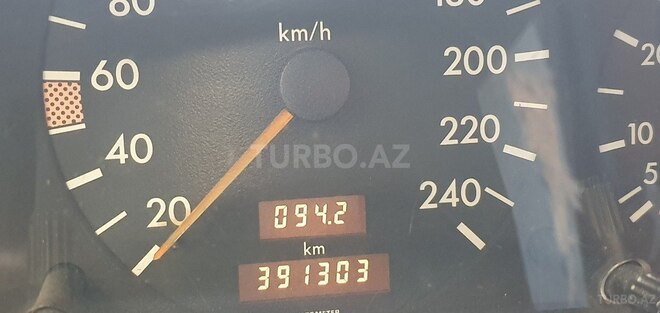 Mercedes C 180 1995, 392,000 km - 1.8 л - Bakı