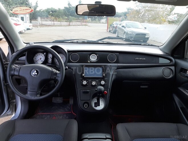 Mitsubishi Airtrek 2003, 263,230 km - 2.0 l - Bakı