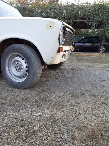 LADA (VAZ) 21011 1980, 333,335 km - 1.5 л - Zaqatala