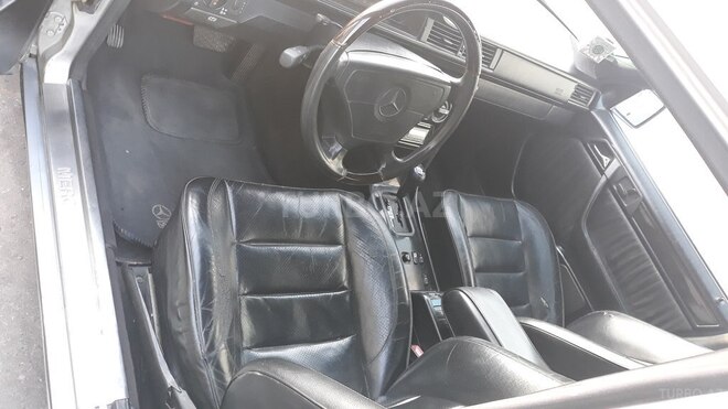 Mercedes E 320 1995, 352,000 km - 3.2 l - Bakı