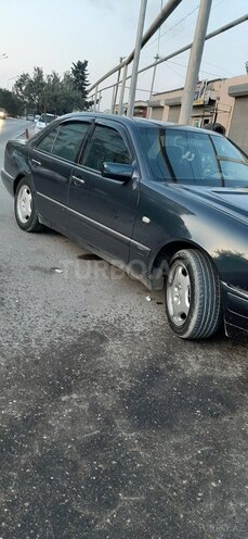 Mercedes E 220 1998, 629,573 km - 2.2 л - Bakı