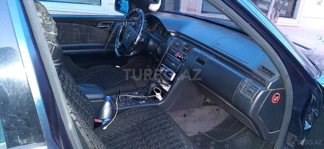 Mercedes E 220 1998, 629,573 km - 2.2 л - Bakı