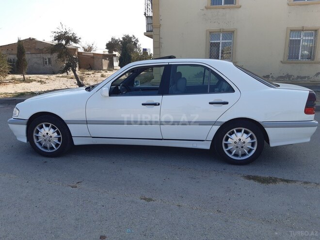 Mercedes C 230 1999, 284,000 km - 2.3 л - Bakı
