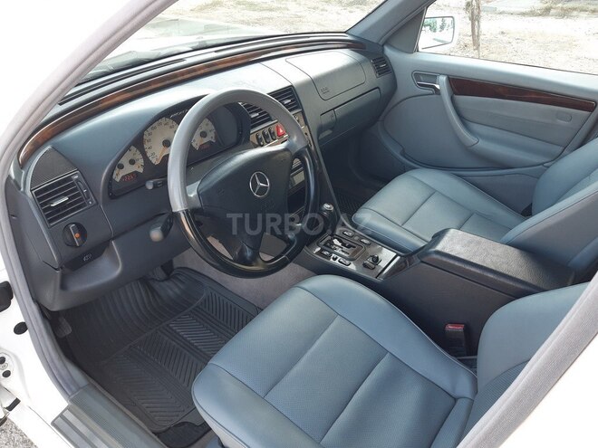 Mercedes C 230 1999, 284,000 km - 2.3 л - Bakı