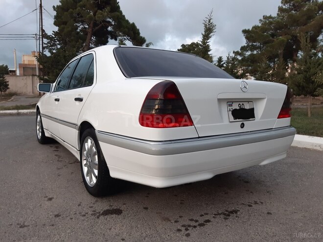 Mercedes C 230 1999, 284,000 km - 2.3 л - Bakı