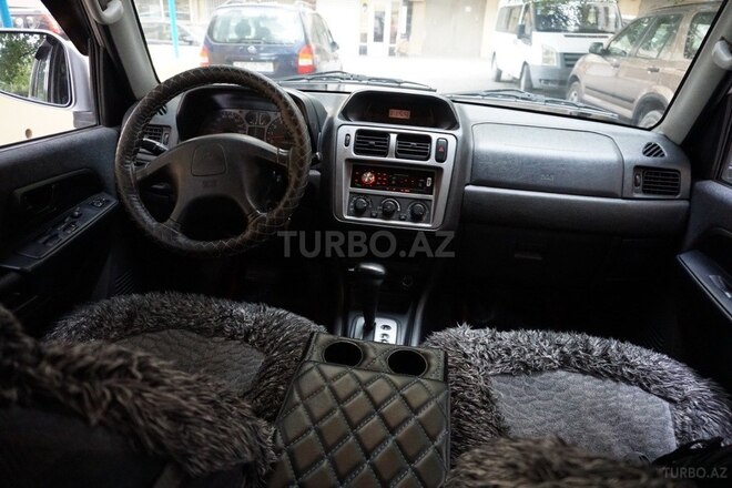 Mitsubishi Pajero io 2001, 256,950 km - 2.0 л - Bakı