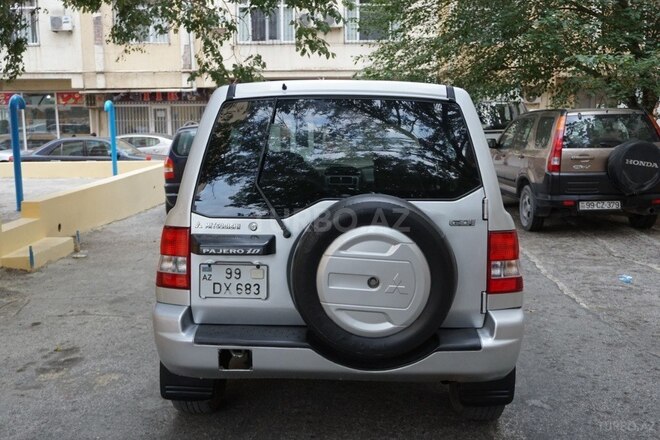 Mitsubishi Pajero io 2001, 256,950 km - 2.0 л - Bakı