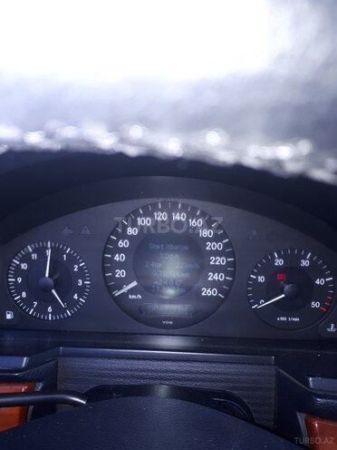 Mercedes E 220 2008, 300,000 km - 2.2 l - Bakı
