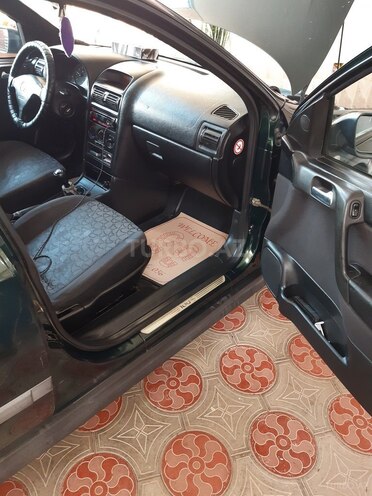 Opel Astra 1999, 249,000 km - 1.6 l - Ucar