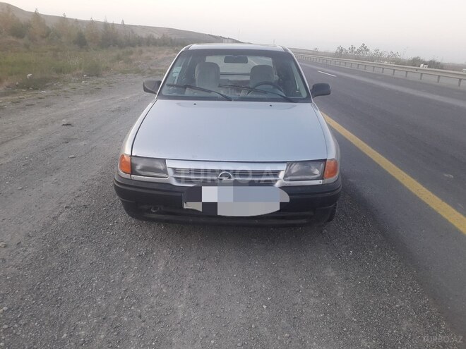 Opel Astra 1993, 256,000 km - 1.7 л - Bakı
