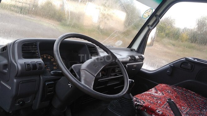Isuzu NKR 55 L 2008, 208,000 km - 2.8 l - Saatlı