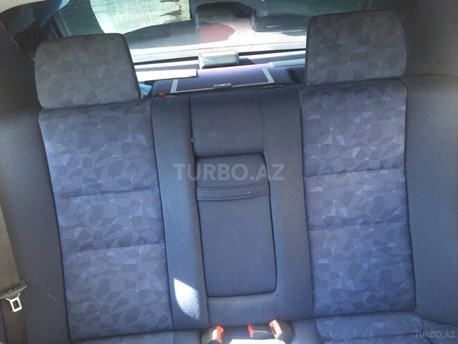 Mercedes C 240 2000, 333,000 km - 2.6 l - Bakı