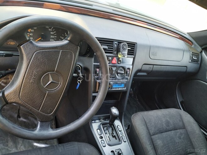 Mercedes C 200 1997, 238,000 km - 2.0 l - Bakı