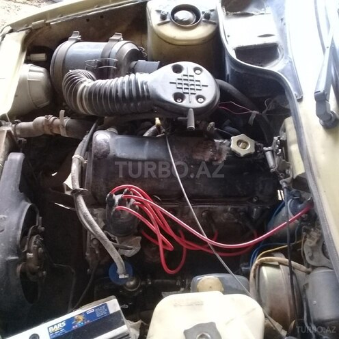 IJ 2126 Oda 2004, 200,000 km - 1.7 l - Salyan