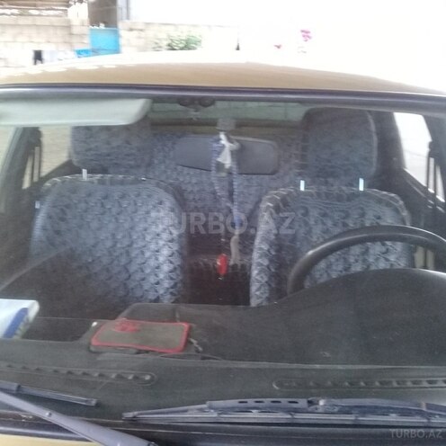 IJ 2126 Oda 2004, 200,000 km - 1.7 l - Salyan