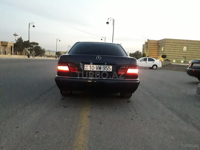 Mercedes E 280 1996, 434,469 km - 2.8 l - Bakı