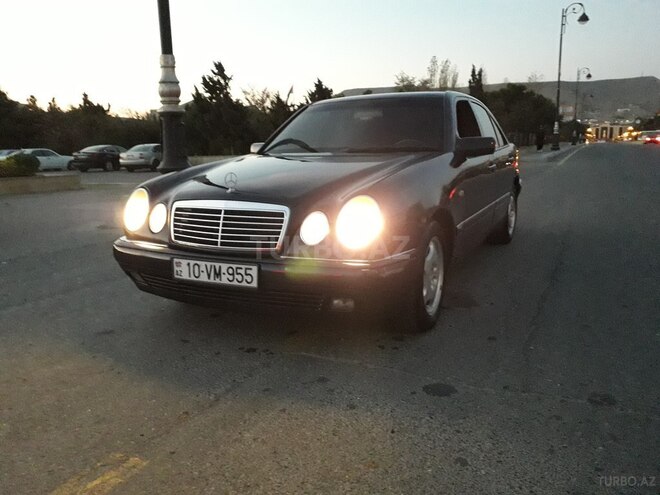 Mercedes E 280 1996, 434,469 km - 2.8 l - Bakı