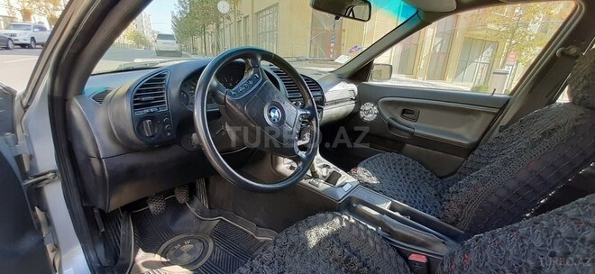 BMW 318 1994, 256,143 km - 1.8 l - Bakı