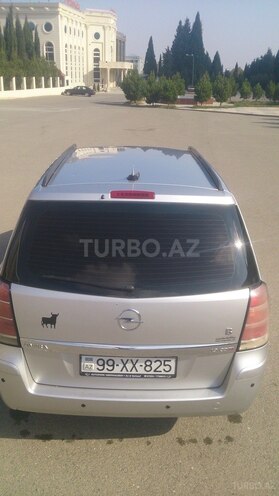 Opel Zafira 2005, 257,452 km - 1.9 л - Göygöl