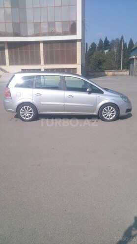 Opel Zafira 2005, 257,452 km - 1.9 л - Göygöl