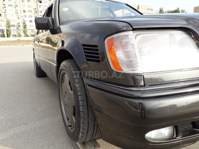 Mercedes E 250 1993, 702,000 km - 2.5 l - Bakı