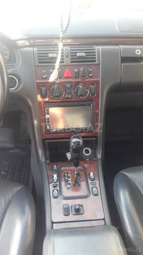 Mercedes E 240 2000, 185,000 km - 2.6 л - Bakı