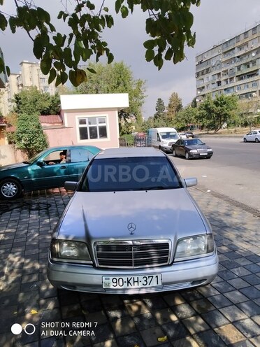 Mercedes C 220 1995, 285,500 km - 2.2 l - Bakı