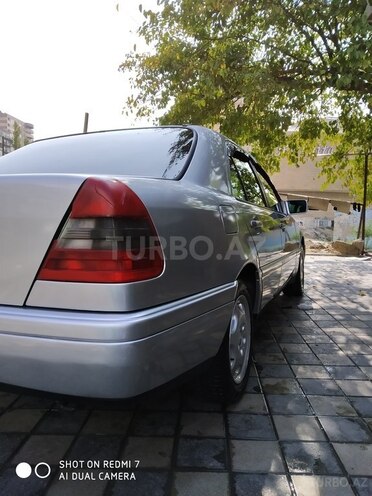 Mercedes C 220 1995, 285,500 km - 2.2 l - Bakı