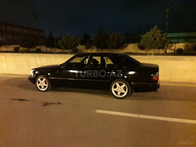 Mercedes E 200 1994, 441,693 km - 2.0 l - Bakı