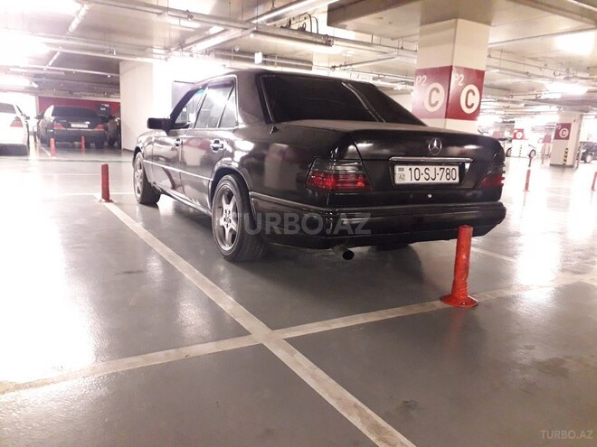 Mercedes E 200 1994, 441,693 km - 2.0 l - Bakı