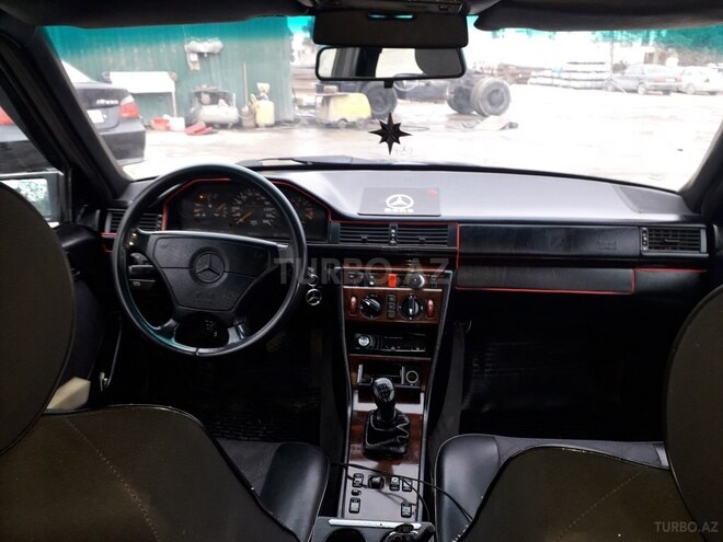 Mercedes E 200 1994, 441,693 km - 2.0 l - Bakı