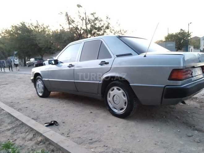 Mercedes 190 1992, 290,000 km - 1.8 л - Bakı