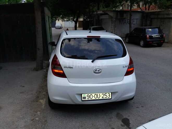 Hyundai i20 2011, 250,000 km - 1.4 l - Bakı