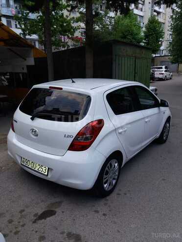 Hyundai i20 2011, 250,000 km - 1.4 l - Bakı
