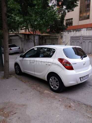 Hyundai i20 2011, 250,000 km - 1.4 l - Bakı