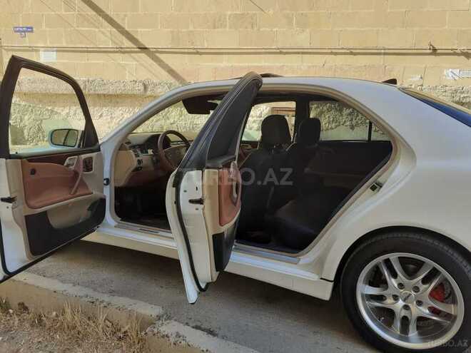 Mercedes E 240 2001, 325,000 km - 2.6 л - Bakı