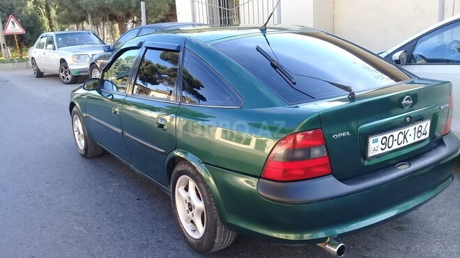 Opel Vectra 1996, 258,000 km - 2.0 l - Bakı