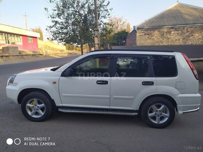 Nissan X-Trail 2001, 323,123 km - 2.0 l - Tovuz