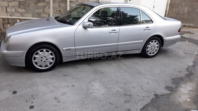 Mercedes E 240 2000, 274,000 km - 2.4 l - Bakı